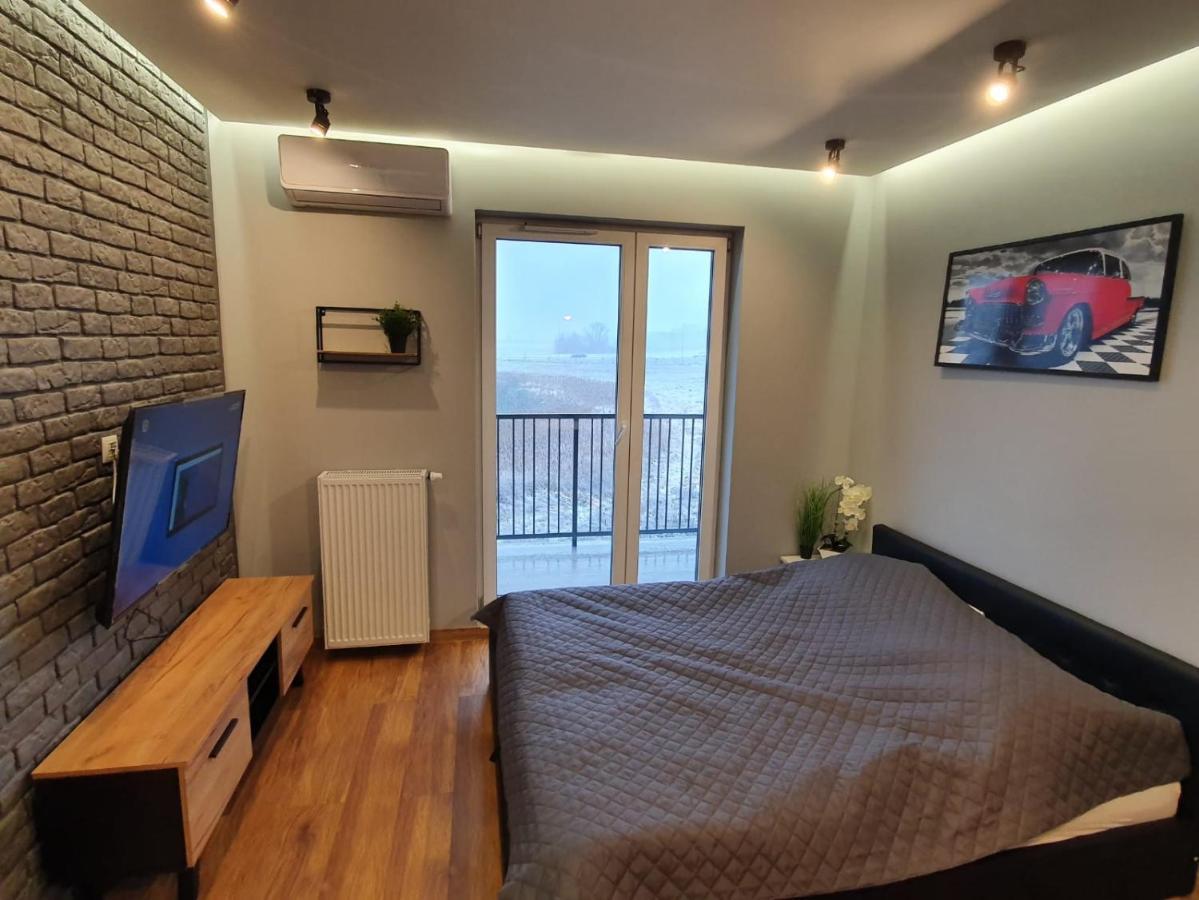 Nowe Apartamenty Ilawa Odnowiciela Z Klimatyzacja エクステリア 写真