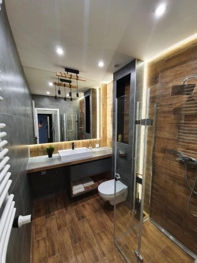 Nowe Apartamenty Ilawa Odnowiciela Z Klimatyzacja エクステリア 写真