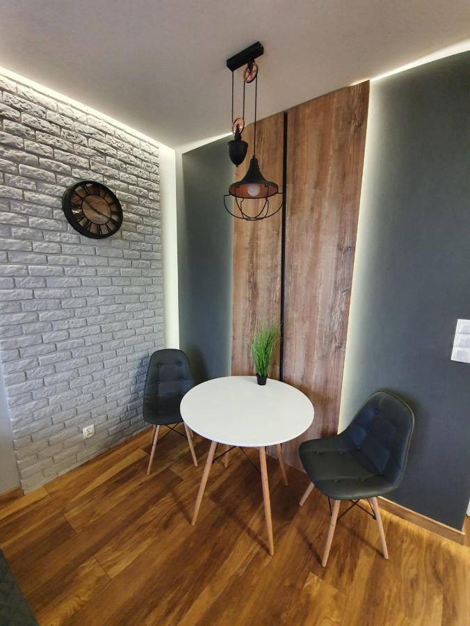 Nowe Apartamenty Ilawa Odnowiciela Z Klimatyzacja エクステリア 写真